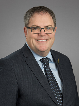 l'hon. Benoît BOURQUE